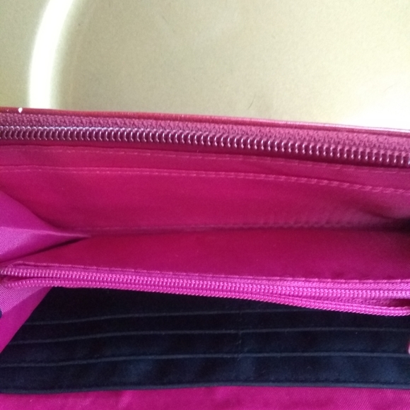 Kenneth Cole wallet - Picture 3 of 11